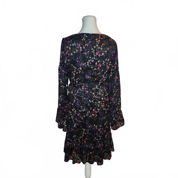 Riley & Rae Women's Long Sleeve Black Floral Dress Size 6 - Picture 2 of 11